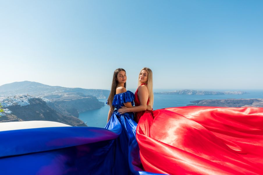 Friends flying dress photoshoot